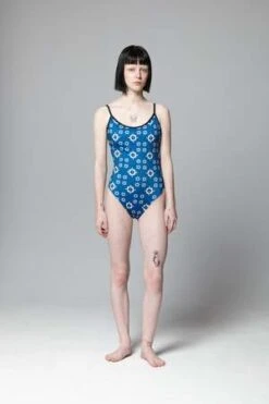 LEONORA I.M.Leonora I.m. Swim Classic One Piece - Iris Blue